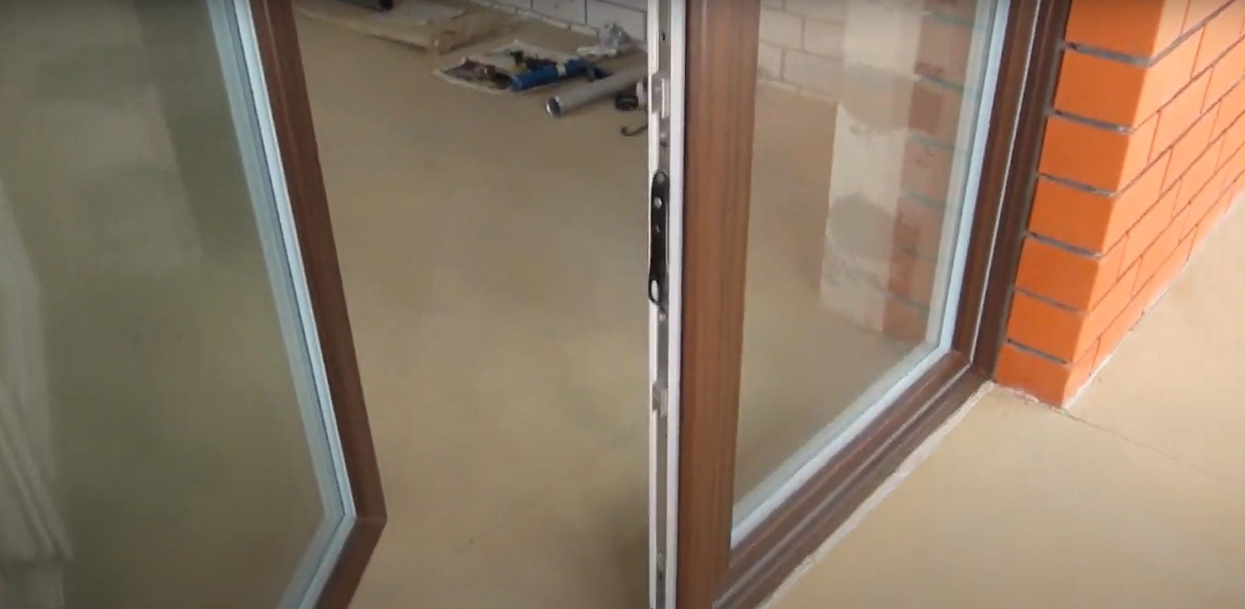 Балконные двери VEKA